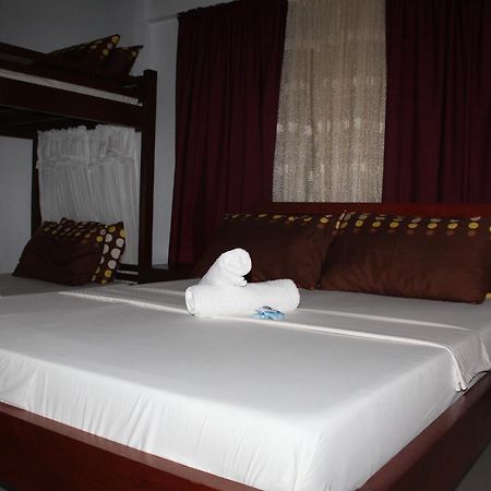 Peria Seafront Pensione Roxas  Экстерьер фото