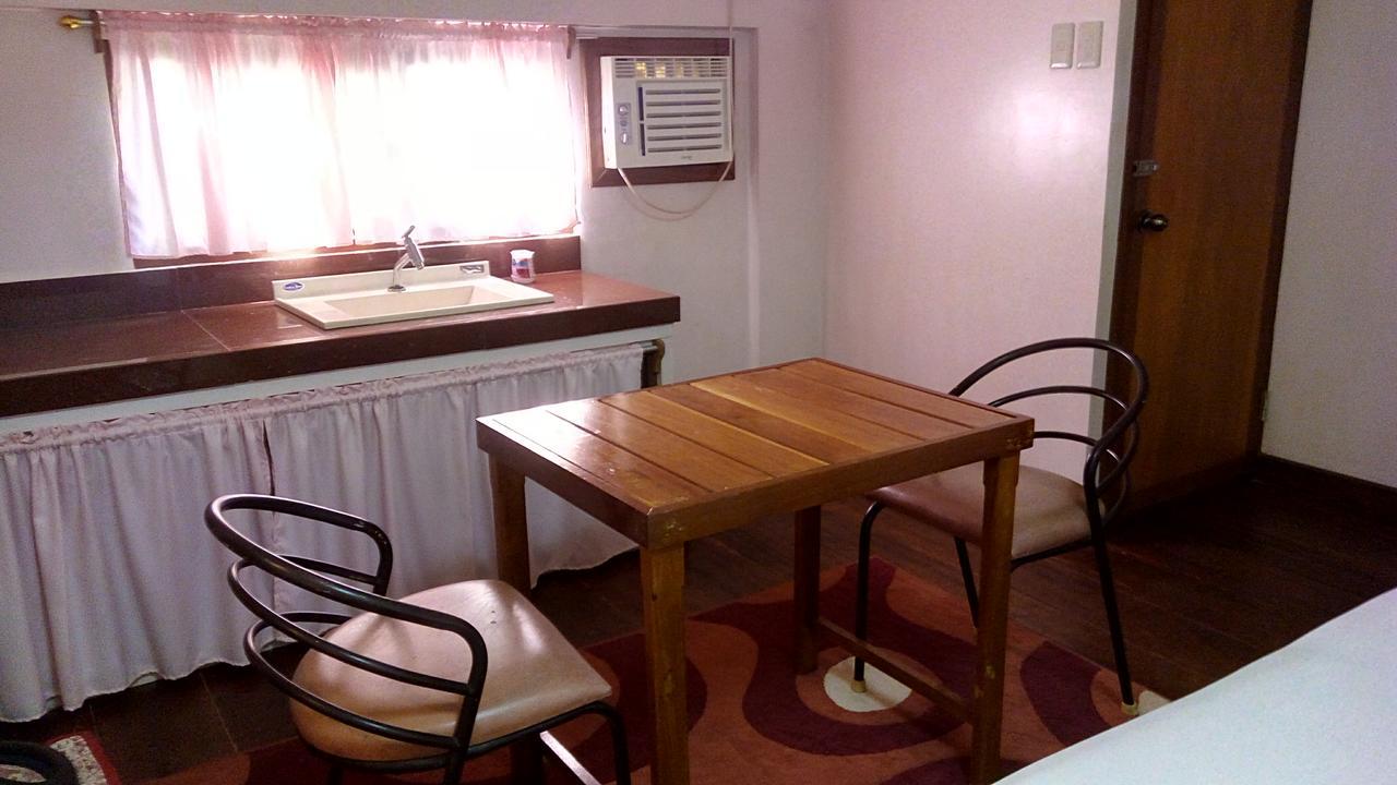 Peria Seafront Pensione Roxas  Экстерьер фото