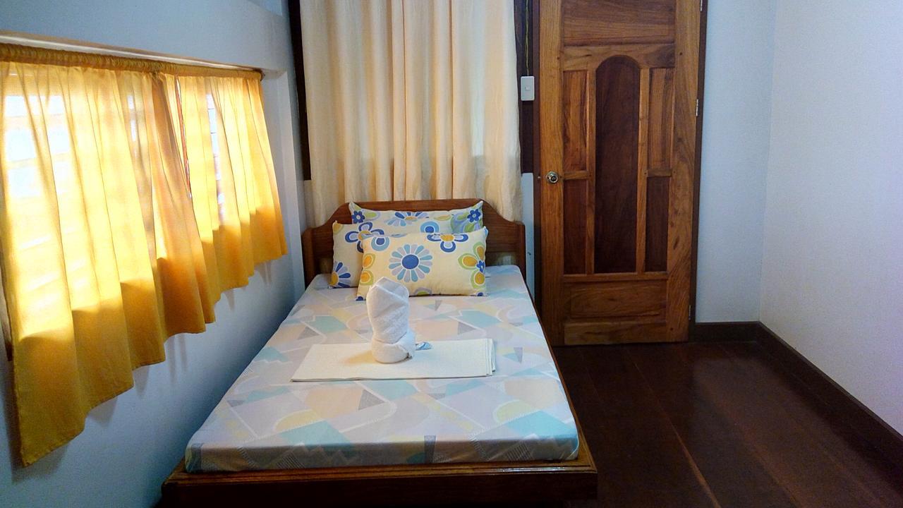 Peria Seafront Pensione Roxas  Экстерьер фото